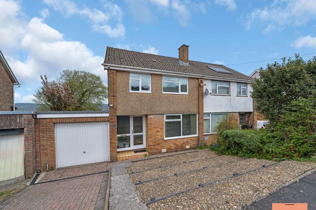 3 bed property, in St. Teilos Way, £270,000