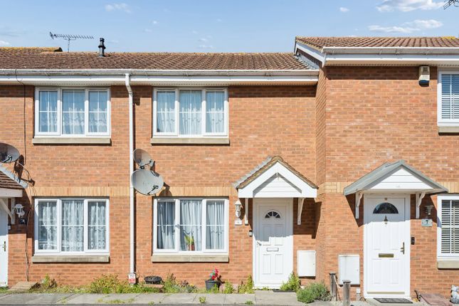 2 bed property, in Formby Close, £400,000