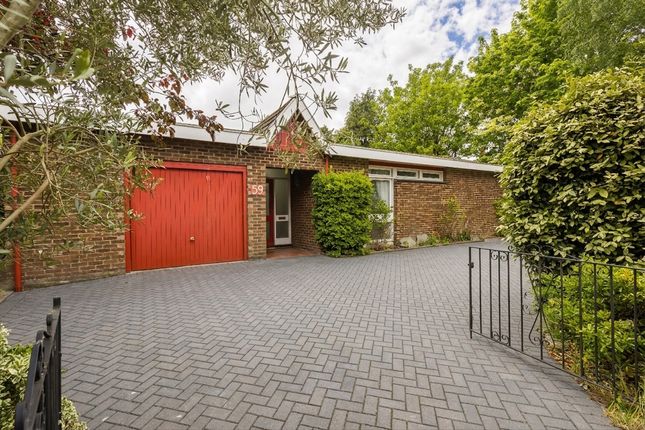 4 bed property, in Abbots Grange, £600,000