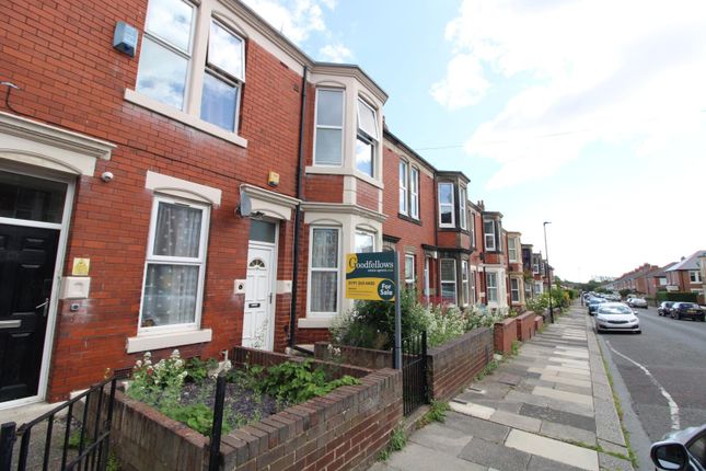 3 bed property, in Sackville Road, £195,000