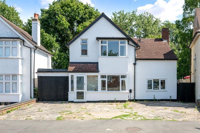 3 bed property, in Hamilton Avenue, £615,000
