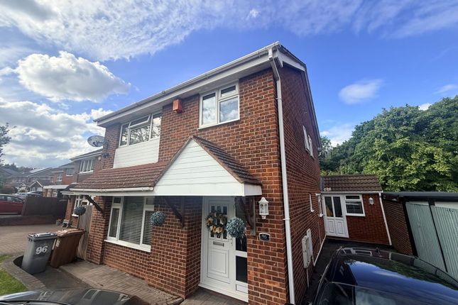 4 bed property, in 96 Kingsleigh Drive, £350,000