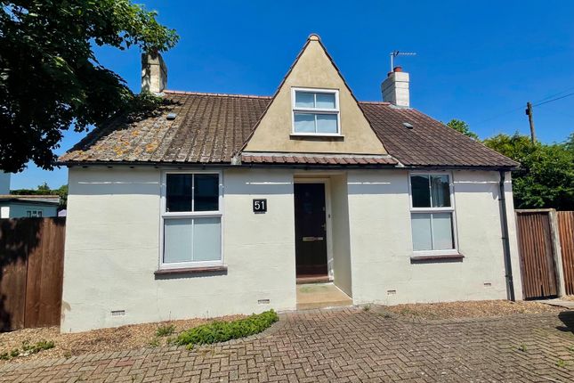 2 bed property, in 51 Manor Lane, £675,000