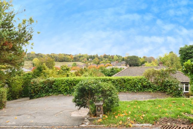 2 bed property, in Tupwood Lane, £700,000