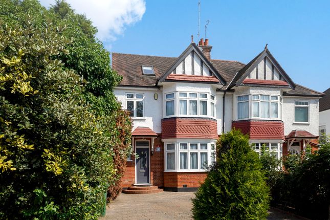 4 bed property, in Barrow Point Avenue, £1,050,000