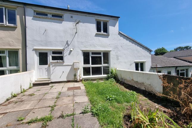 2 bed property, in Roydon Lane, £149,950