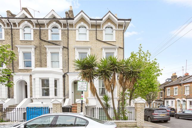 1 bed property, in Aspley Road, £450,000