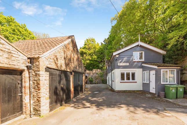 3 bed property, in Broom Hill, £650,000
