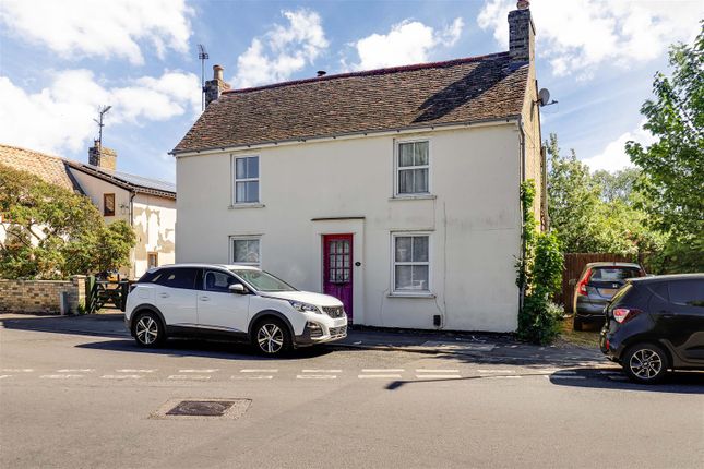 3 bed property, in High Street, £500,000