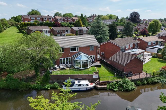 4 bed property, in Meadow Ridge, £600,000