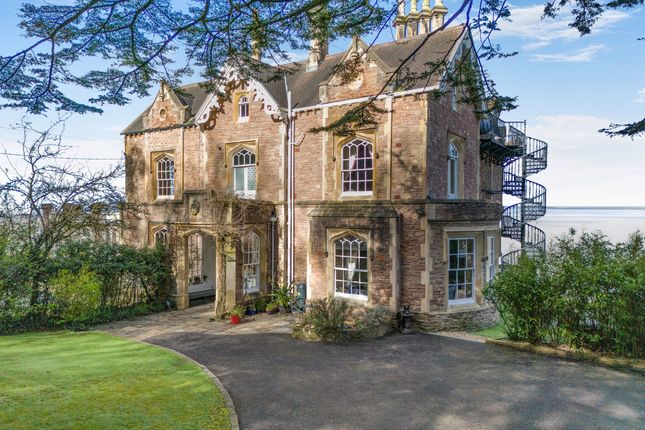 6 bed property, in Woodlands Road, £1,699,500