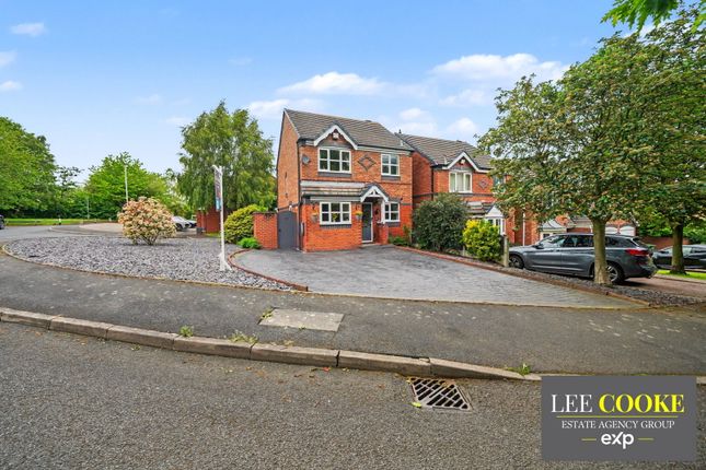 3 bed property, in Bluebell Crescent, £325,000
