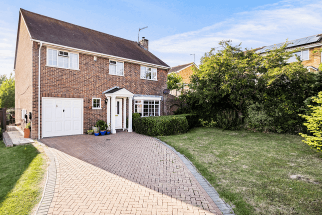 4 bed property, in Thompson Close, £575,000