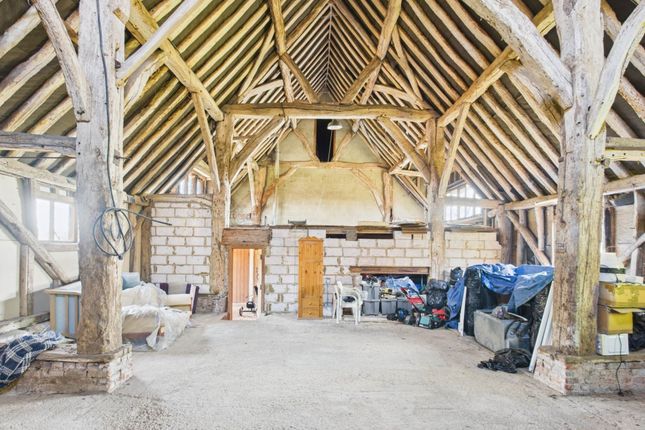 6 bed property, in High Barn Farm, £2,750,000