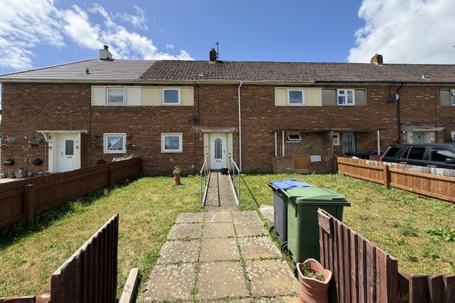 3 bed property, in Oaklands, £275,000