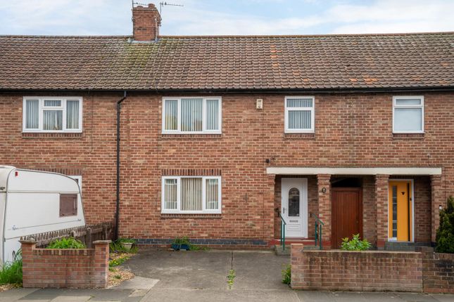 3 bed property, in St. Stephens Road, £280,000