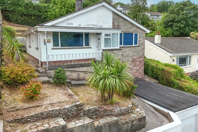 3 bed property, in Albany Road, £325,000