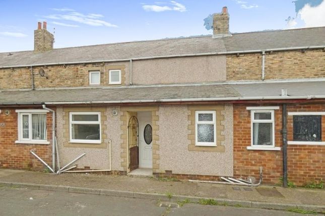 2 bed property, in Chestnut Street, £52,000