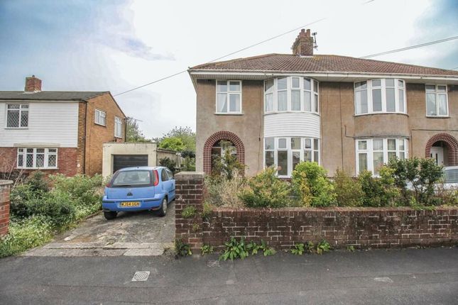 1 bed property, in Sandringham Road, £115,000
