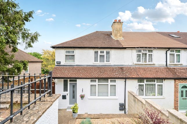 3 bed property, in Cromwell Road, £450,000