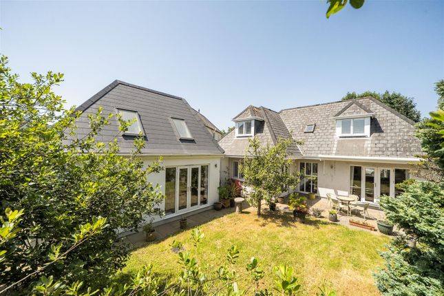 3 bed property, in Treliever Road, £525,000