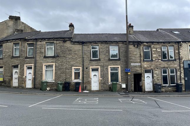 3 bed property, in Woodhead Road, £55,000
