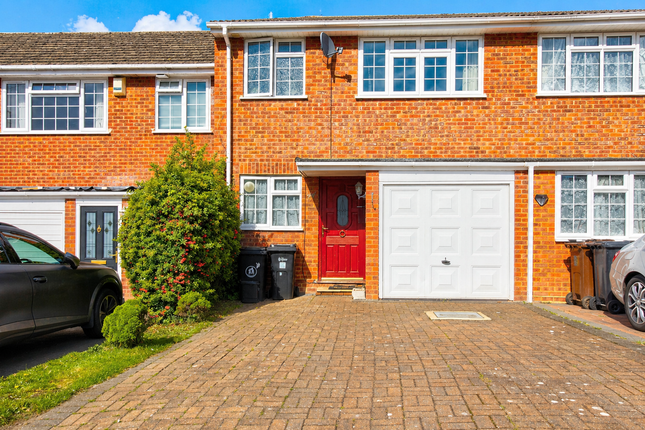 3 bed property, in Lenham Close, £450,000