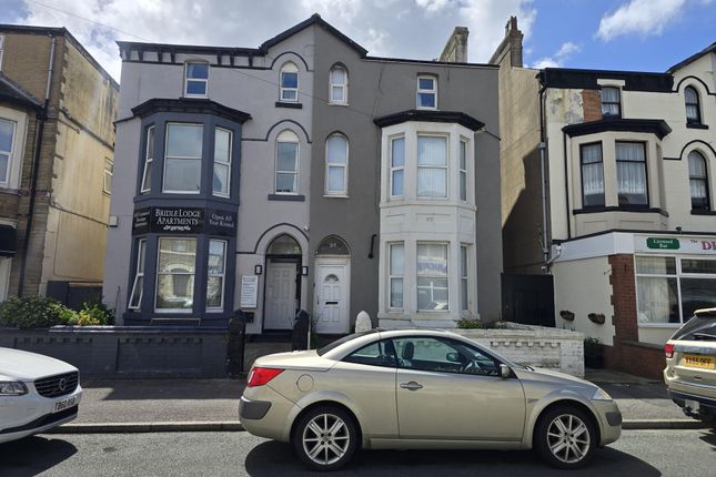 8 bed property, in Flats 1 - 8, £100,000