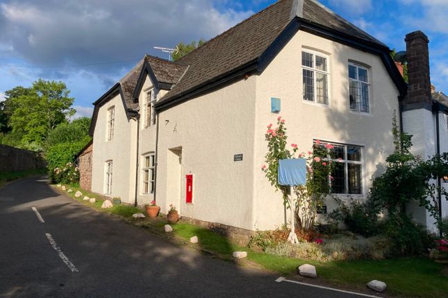 3 bed property, in Newland, £395,000