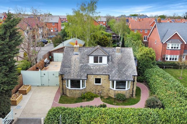 3 bed property, in Bannold Road, £675,000