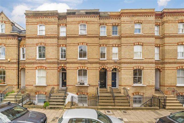 3 bed property, in Ravensdon Street, £650,000