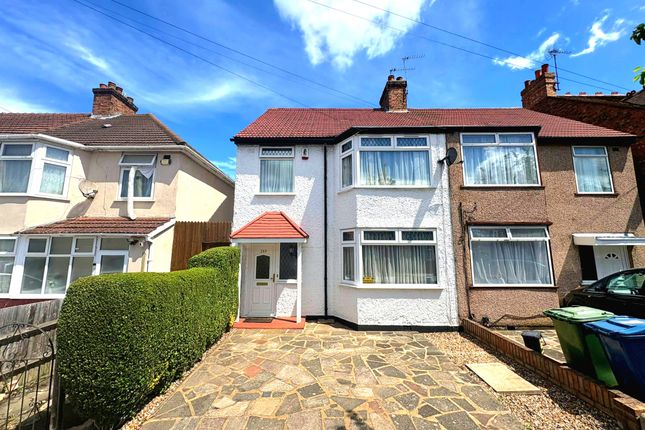 3 bed property, in Byron Road, £600,000