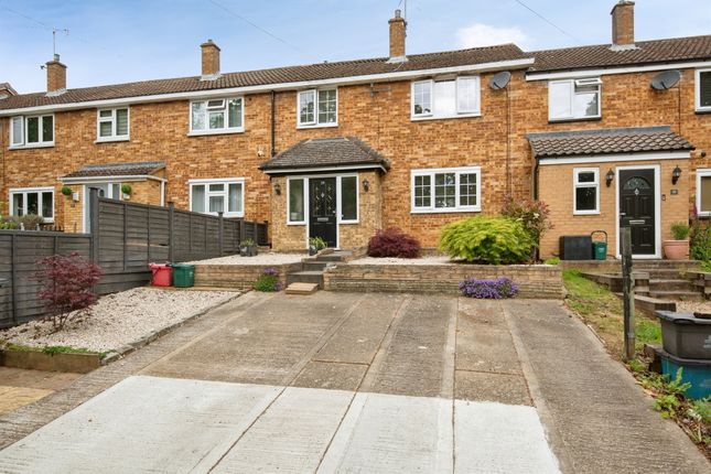 3 bed property, in Tye End, £365,000
