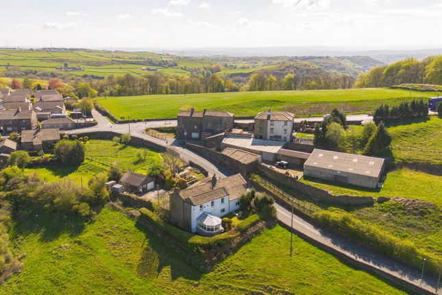 7 bed property, in Windy Bank Lane, £525,000