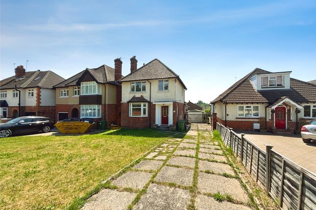 3 bed property, in Bath Road, £600,000