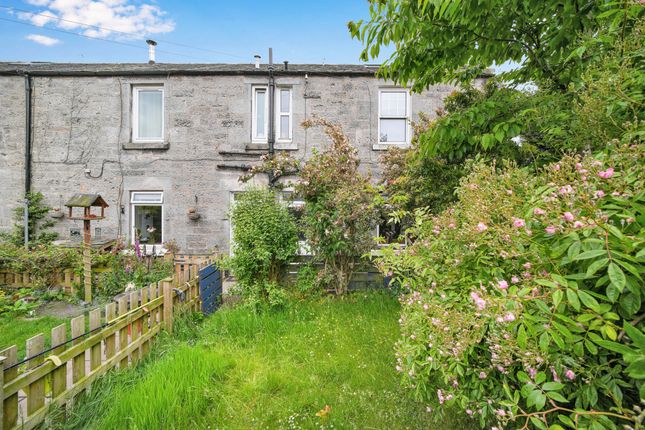 1 bed property, in 32 Polton Road, £120,000