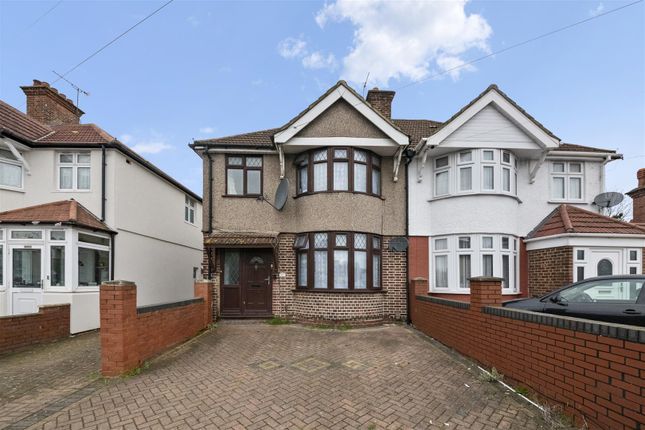 3 bed property, in North Hyde Lane, £625,000