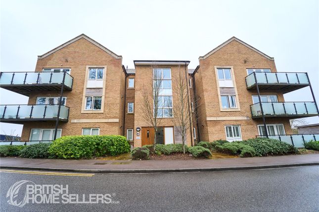 2 bed property, in Charles Sevright Way, £465,000