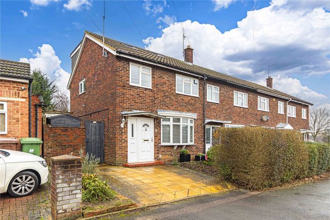 3 bed property, in Dacre Gardens, £537,500