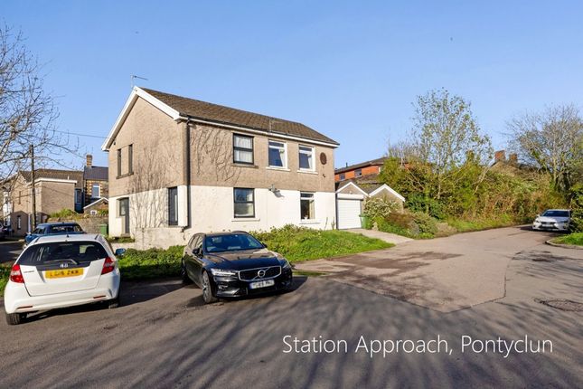 2 bed property, in Ely Street, £185,000