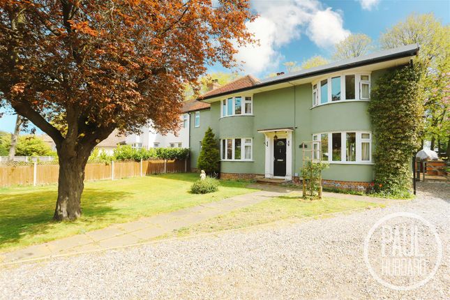 4 bed property, in Station Road, £500,000