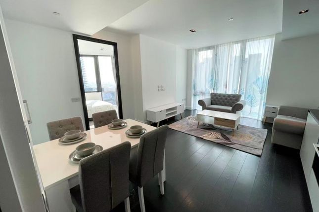 1 bed property, in Amory Tower, £615,000
