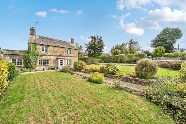 4 bed property, in Eastcombe, £550,000