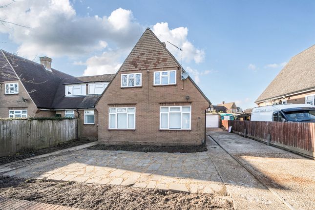 4 bed property, in Woodcock Hill, £700,000