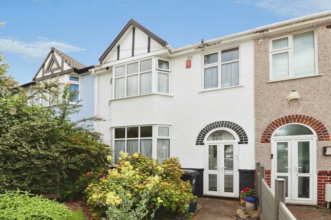 4 bed property, in Everest Avenue, £590,000