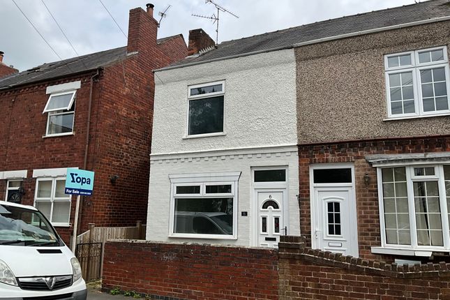 2 bed property, in Albert Street, £130,000