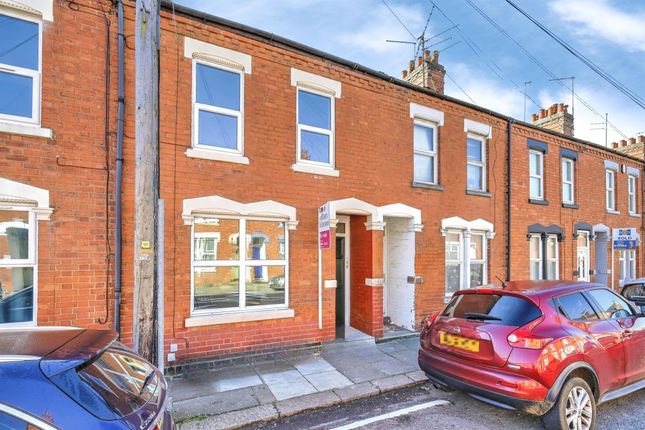 3 bed property, in Southampton Road, £180,000