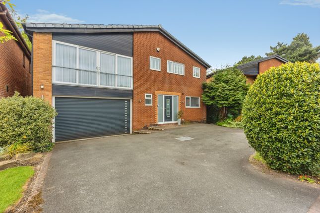 5 bed property, in Green Pastures, £750,000