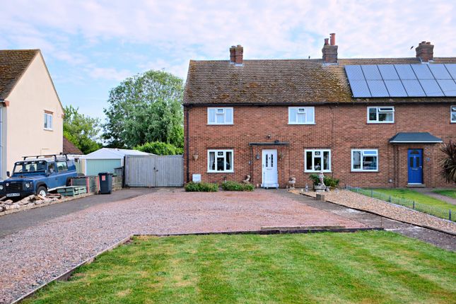 3 bed property, in Fen Lane, £325,000