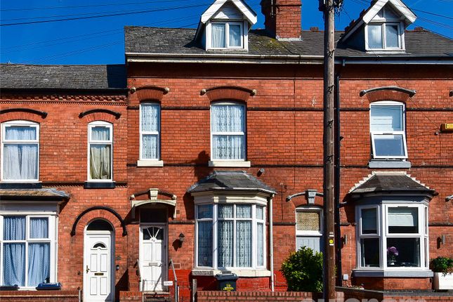 3 bed property, in Addison Road, £300,000